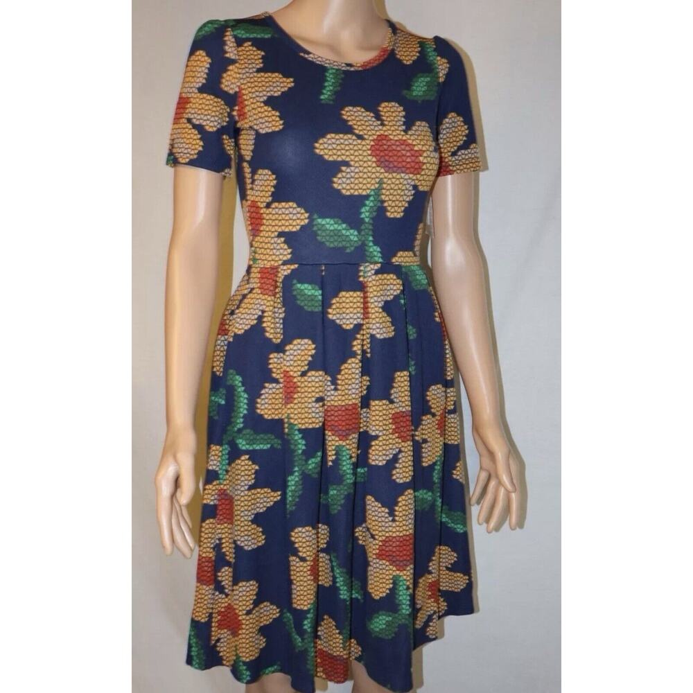 LuLaRoe Amelia Dress Sunflowers Size Small